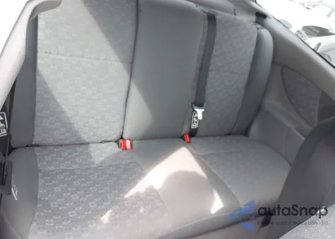 2003 Ford Focus Zx3 z USA, uszkodzony, nr VIN 3FAFP31313R104703